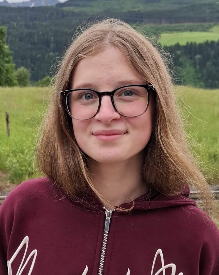 Julia Mayer